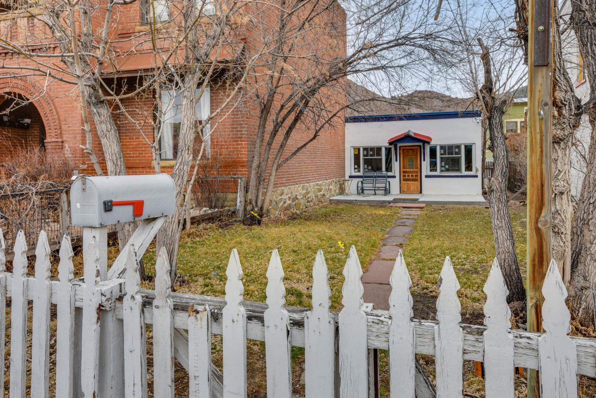 Downtown Salida Cottage With Fireplace And Yard! Kültér fotó